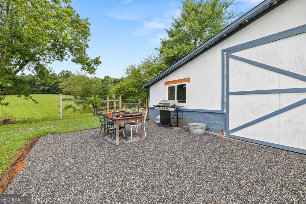 828 Garner RD Cornelia, GA 30531