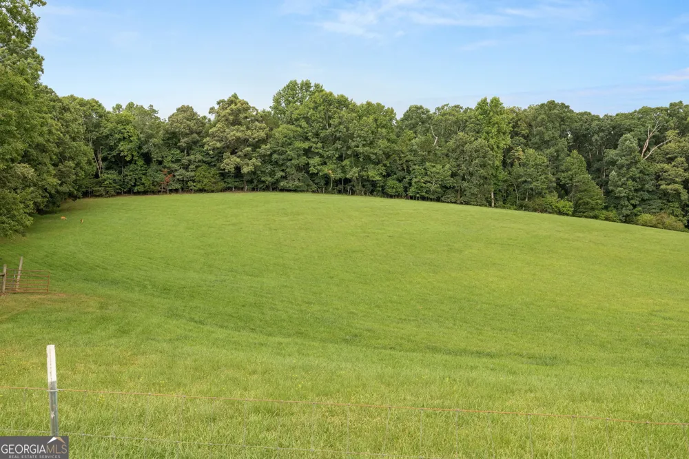 828 Garner RD Cornelia, GA 30531