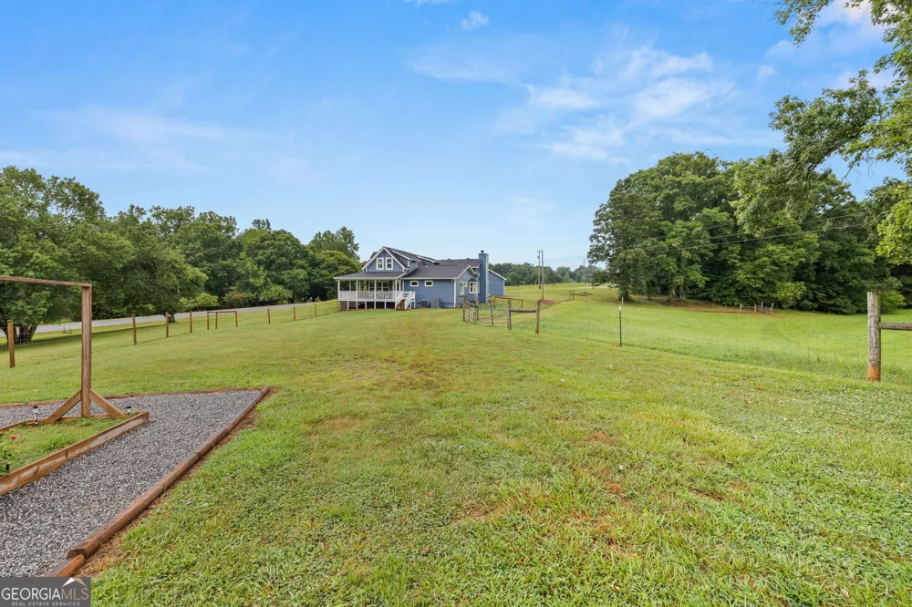828 Garner RD Cornelia, GA 30531