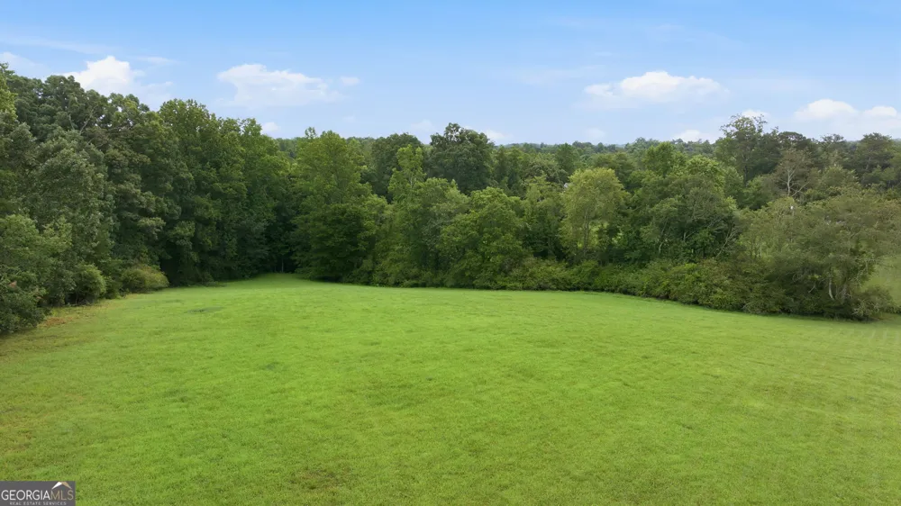 828 Garner RD Cornelia, GA 30531