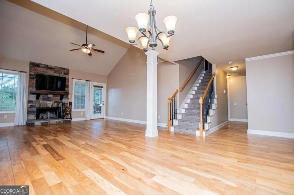 225 Hilltop RD Roopville, GA 30170
