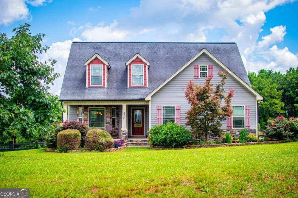 225 Hilltop RD Roopville, GA 30170