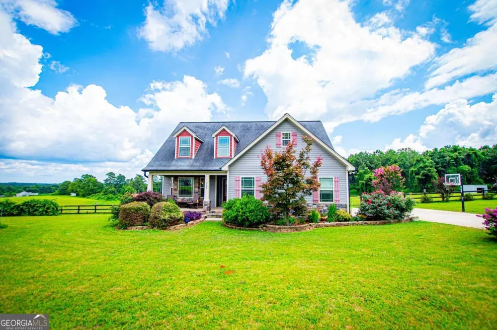 225 Hilltop RD Roopville, GA 30170