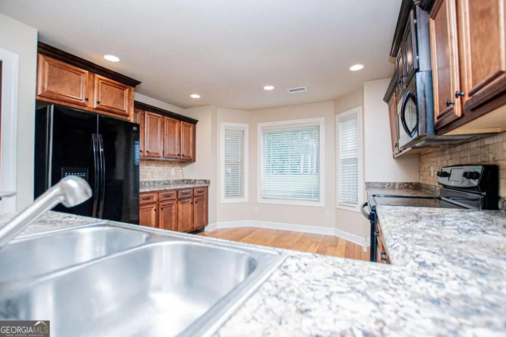 225 Hilltop RD Roopville, GA 30170