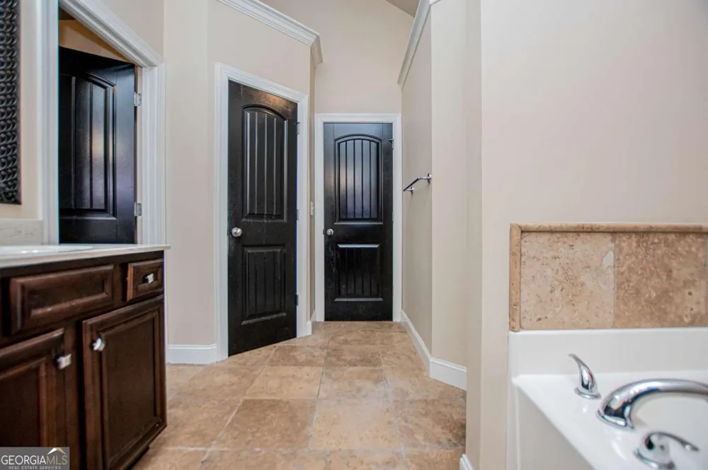 225 Hilltop RD Roopville, GA 30170