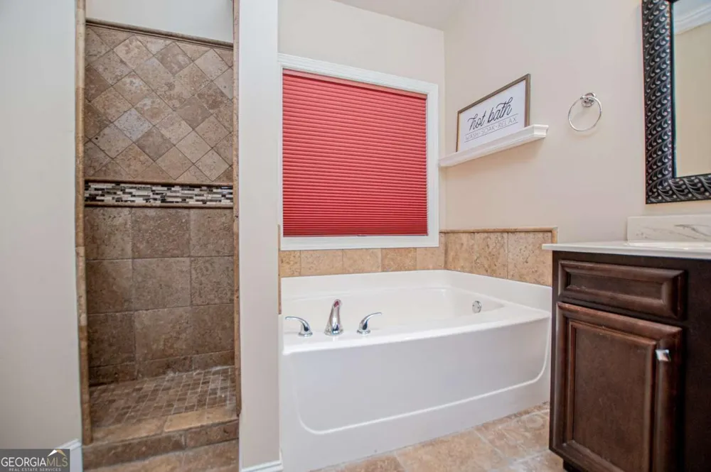 225 Hilltop RD Roopville, GA 30170