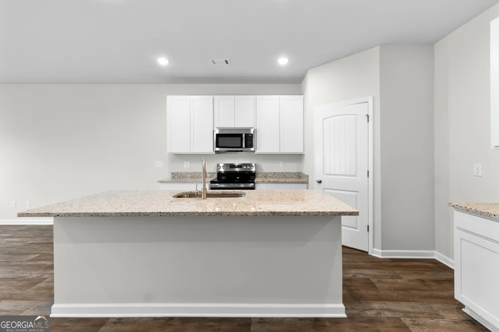 4825 ORCHARD Grove WAY Gainesville, GA 30504