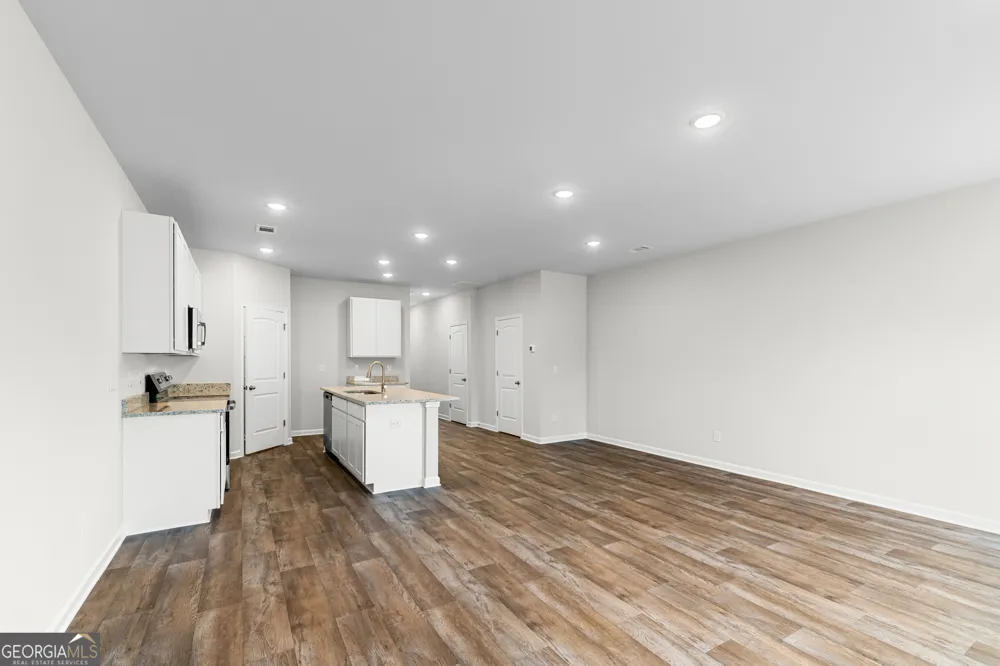 4825 ORCHARD Grove WAY Gainesville, GA 30504