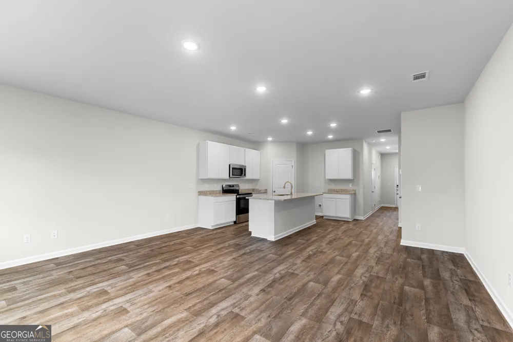 4825 ORCHARD Grove WAY Gainesville, GA 30504