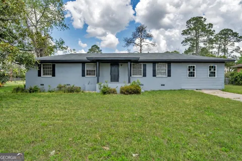 715 E 29th AVE