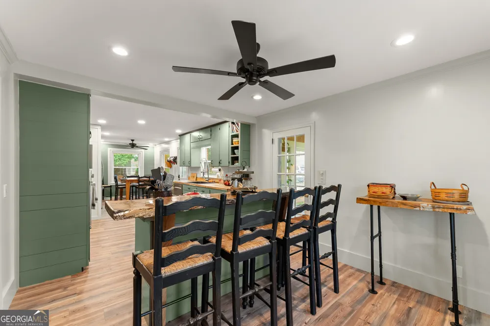 5907 Main ST Lula, GA 30554