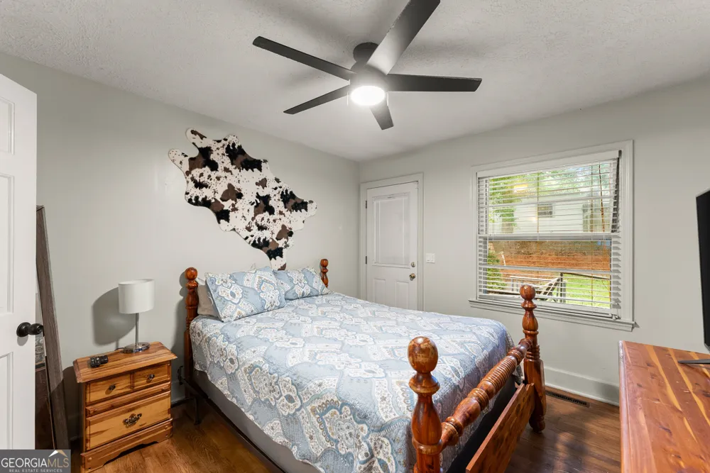 5907 Main ST Lula, GA 30554