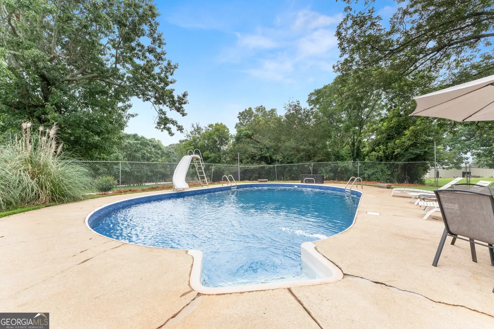 5907 Main ST Lula, GA 30554