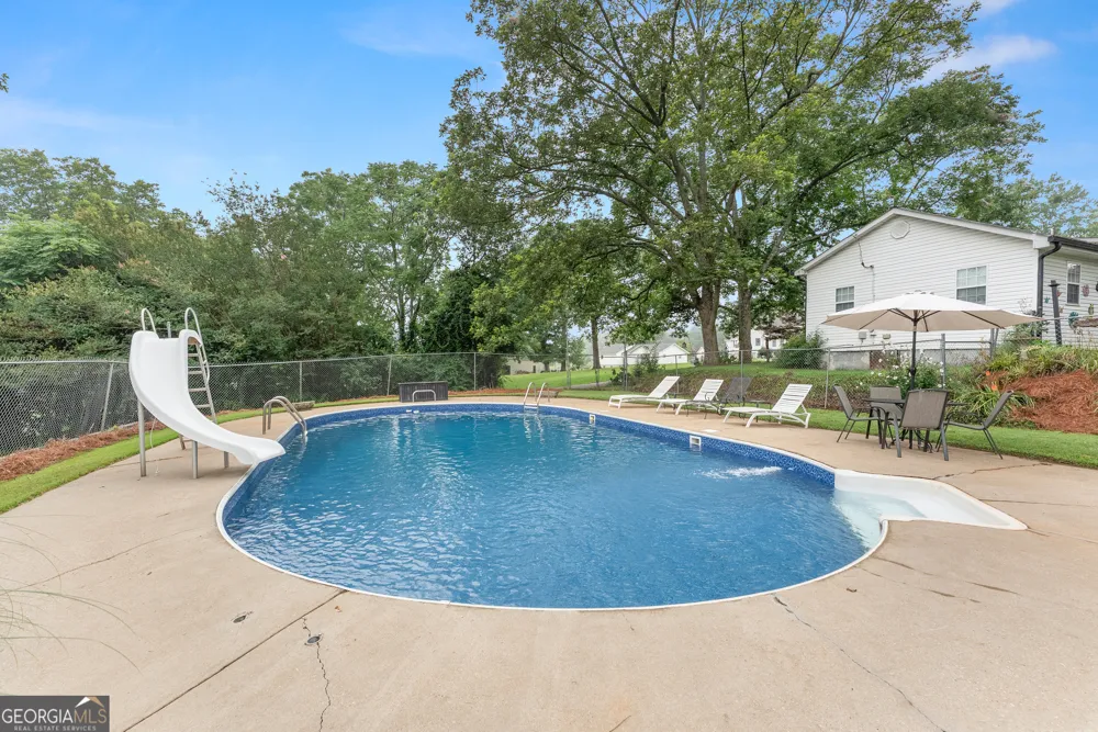 5907 Main ST Lula, GA 30554