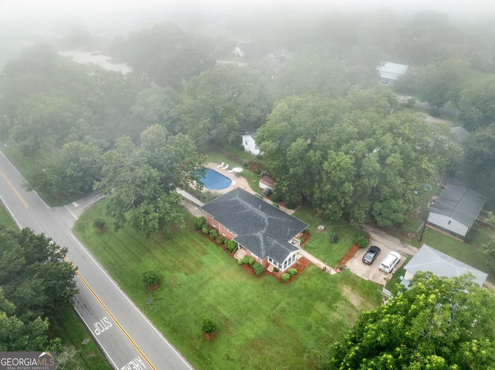5907 Main ST Lula, GA 30554