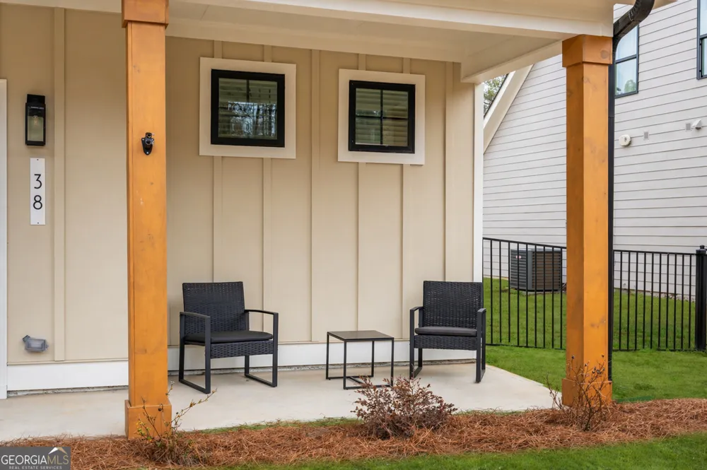 38 Puckett RD SE Emerson, GA 30137