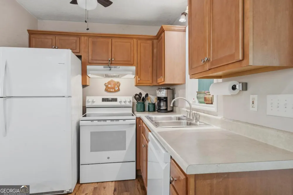 216 River Oak DR Eatonton, GA 31024