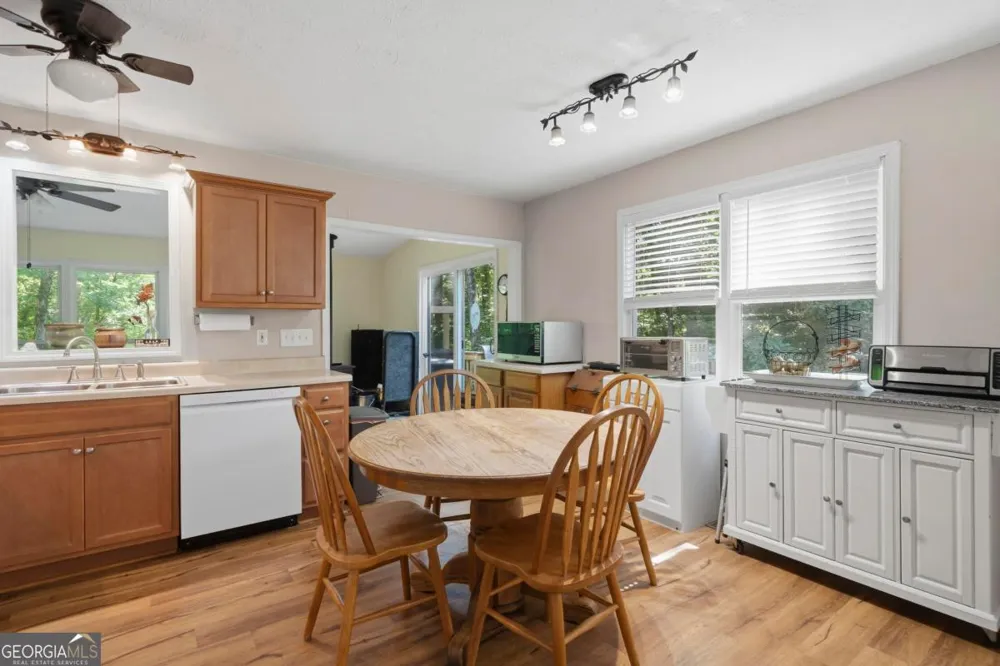 216 River Oak DR Eatonton, GA 31024