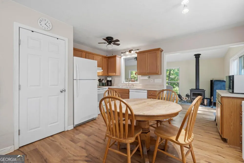 216 River Oak DR Eatonton, GA 31024
