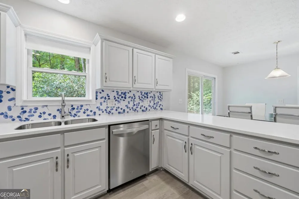 372 East Riverbend DR Eatonton, GA 31024