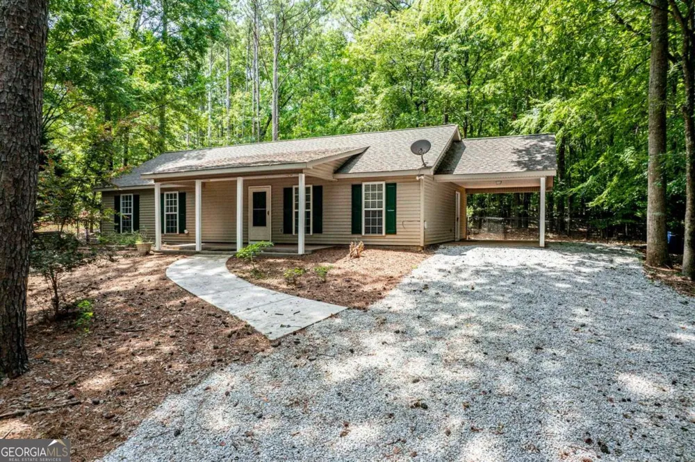 372 East Riverbend DR Eatonton, GA 31024