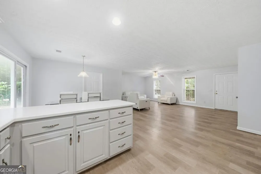 372 East Riverbend DR Eatonton, GA 31024