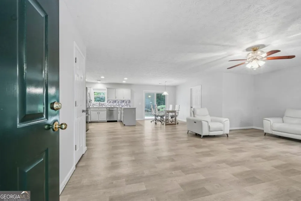 372 East Riverbend DR Eatonton, GA 31024