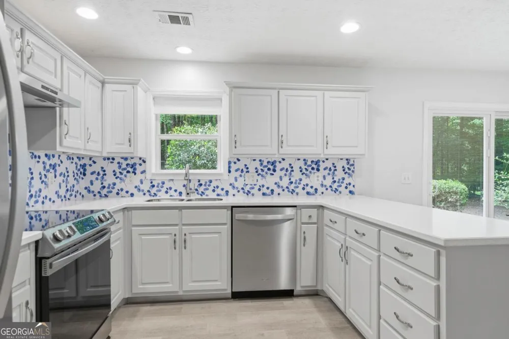 372 East Riverbend DR Eatonton, GA 31024