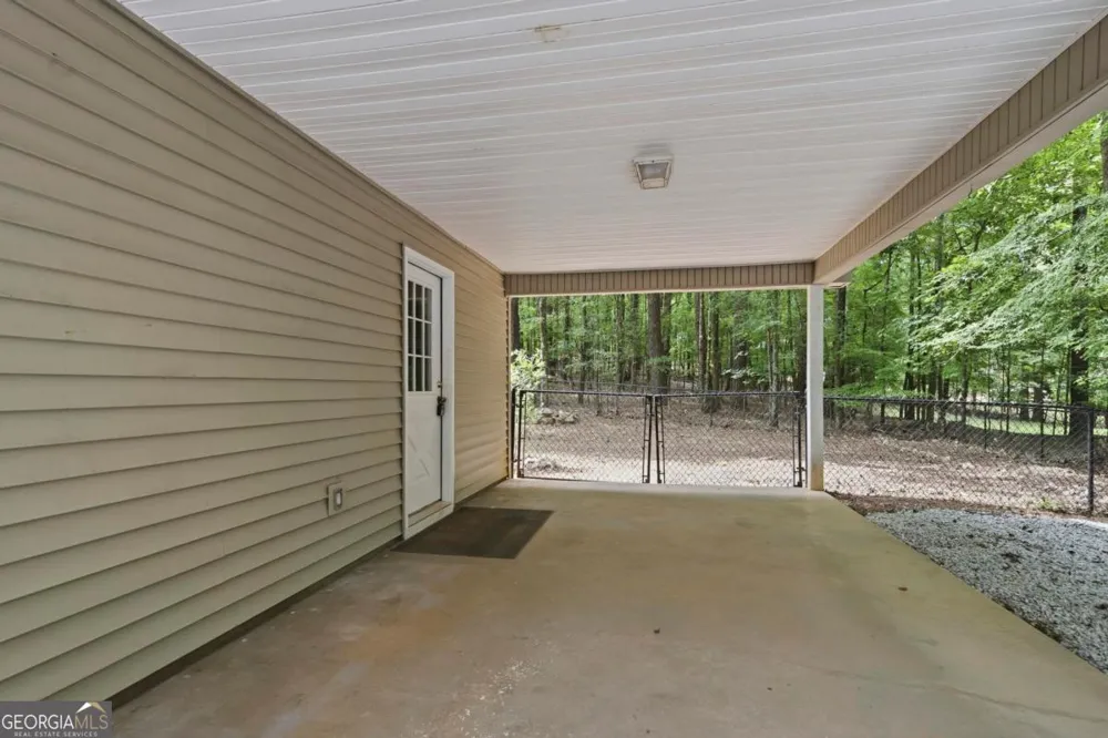 372 East Riverbend DR Eatonton, GA 31024