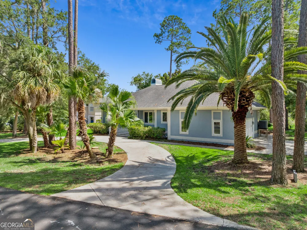 400 Vassar Point DR St. Simons, GA 31522