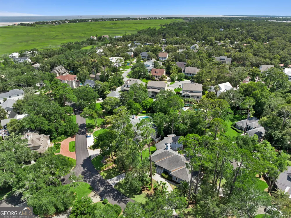 400 Vassar Point DR St. Simons, GA 31522
