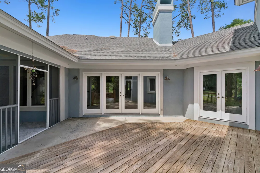 400 Vassar Point DR St. Simons, GA 31522