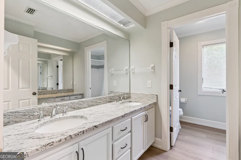 400 Vassar Point DR St. Simons, GA 31522