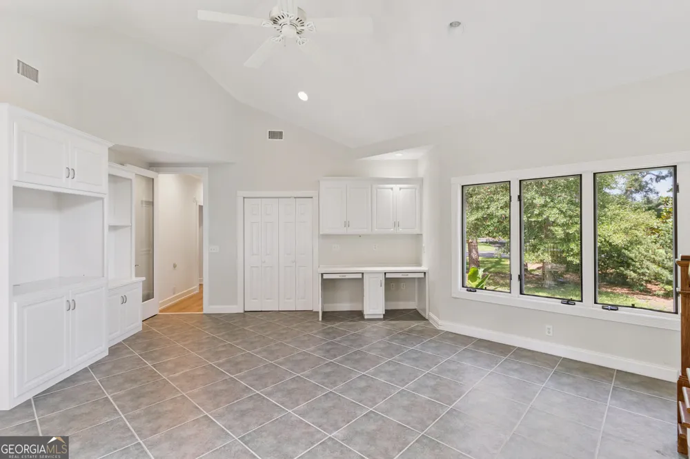 400 Vassar Point DR St. Simons, GA 31522