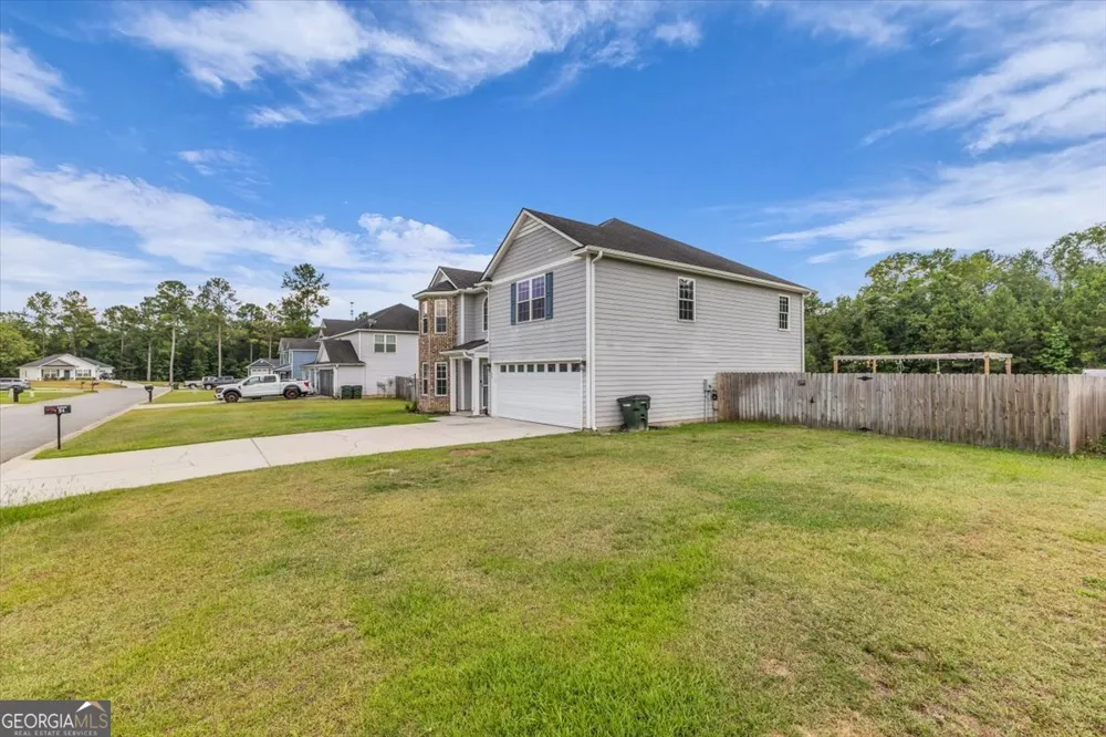 94 Long Way ST NE Ludowici, GA 31316