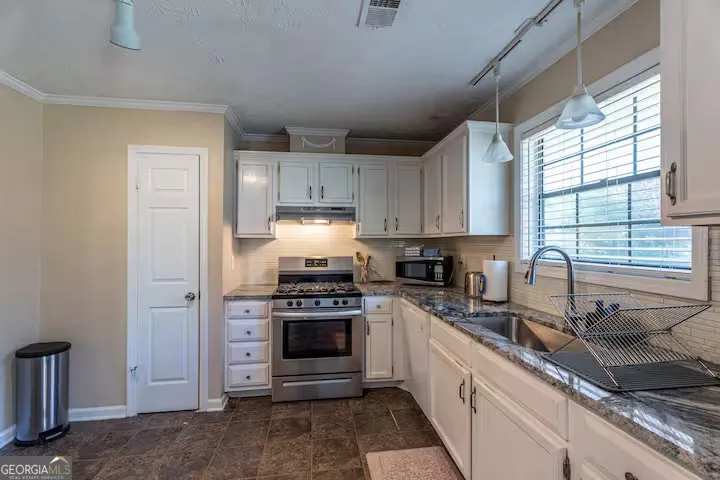 105 Pine Cone Break Peachtree City, GA 30269