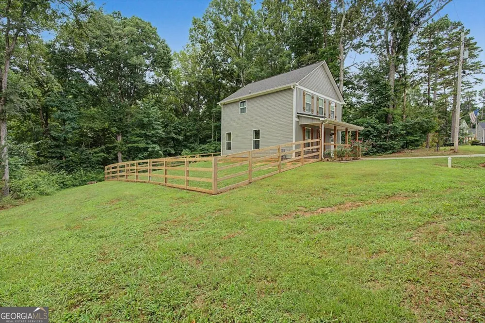 97 Bryant CIR Cedartown, GA 30125
