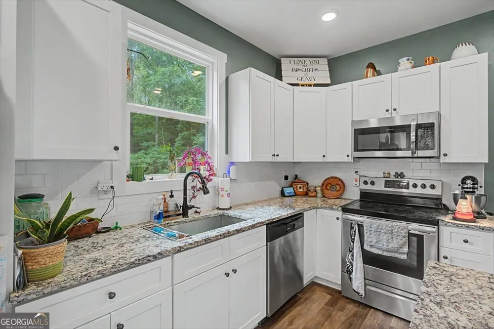 97 Bryant CIR Cedartown, GA 30125
