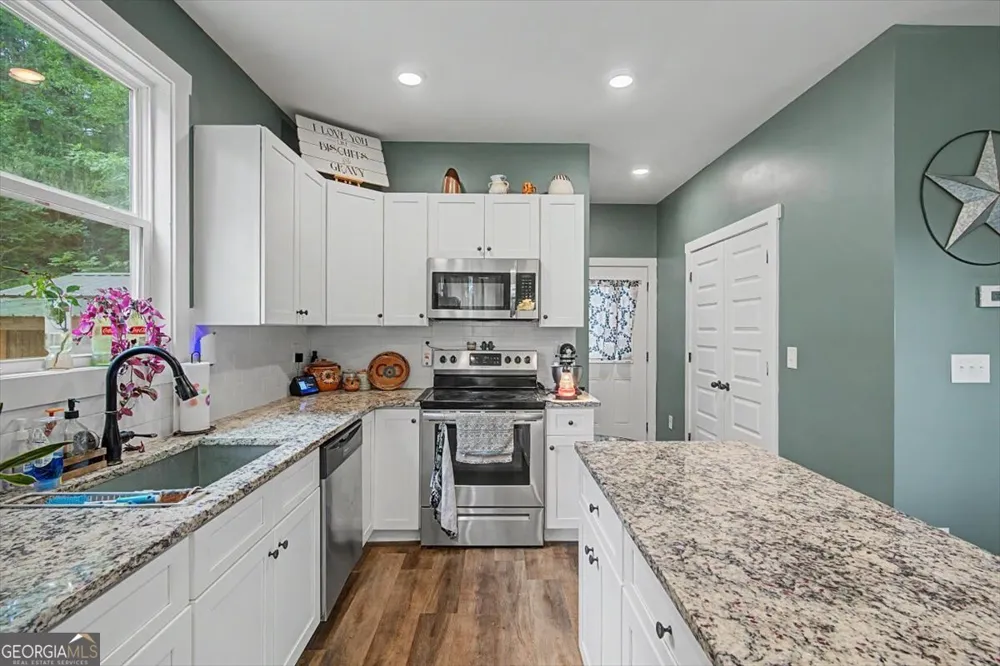 97 Bryant CIR Cedartown, GA 30125