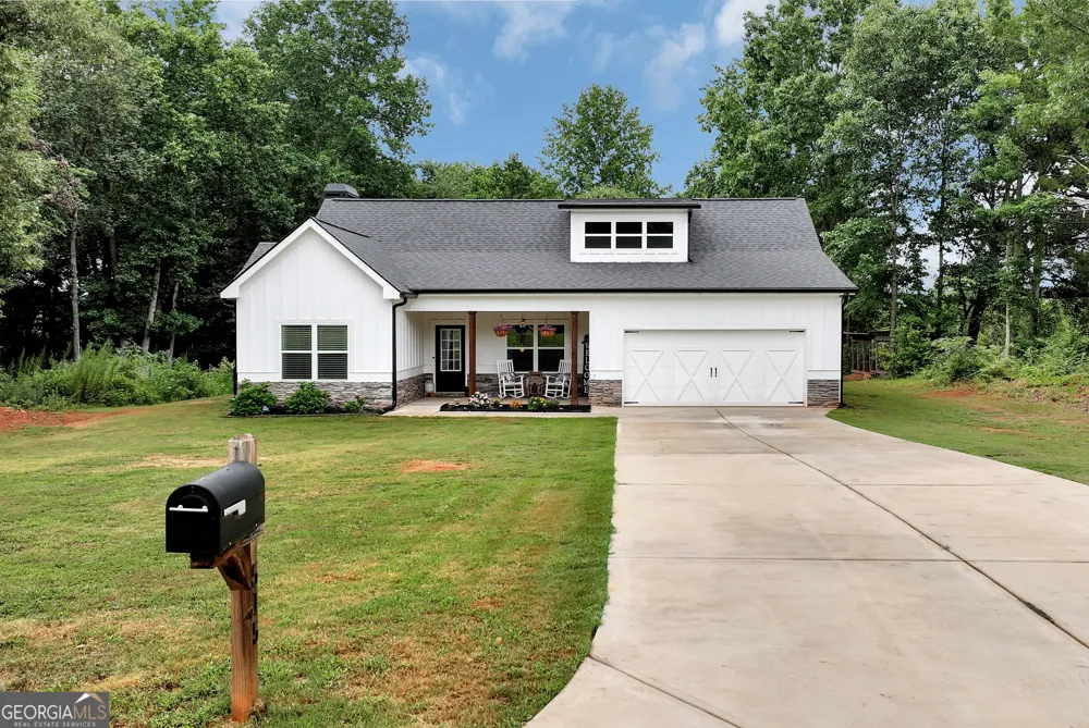 515 Forest Lake RD Pendergrass, GA 30567