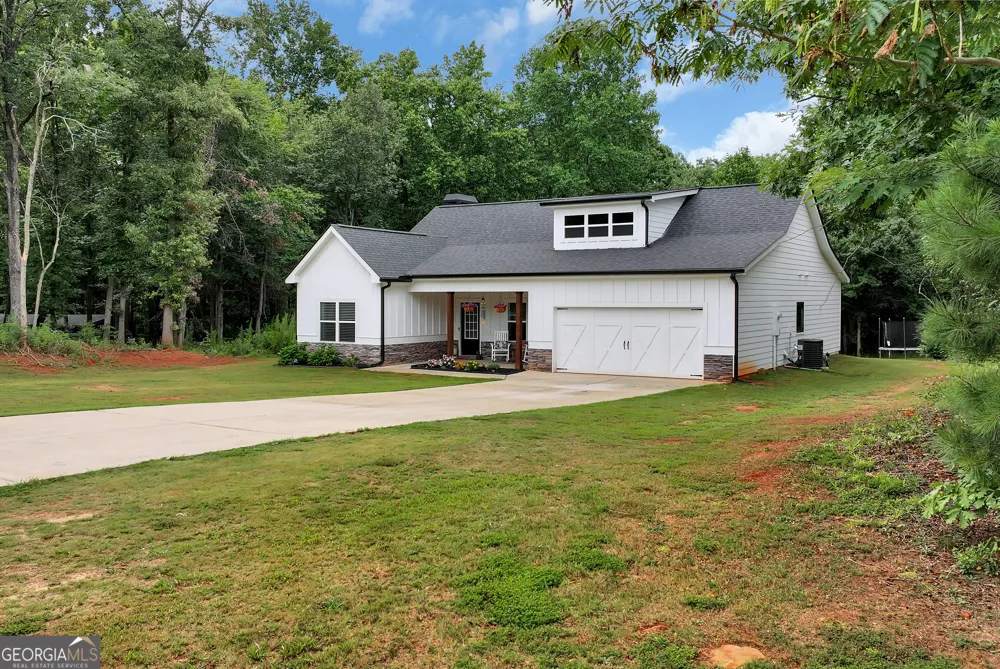 515 Forest Lake RD Pendergrass, GA 30567