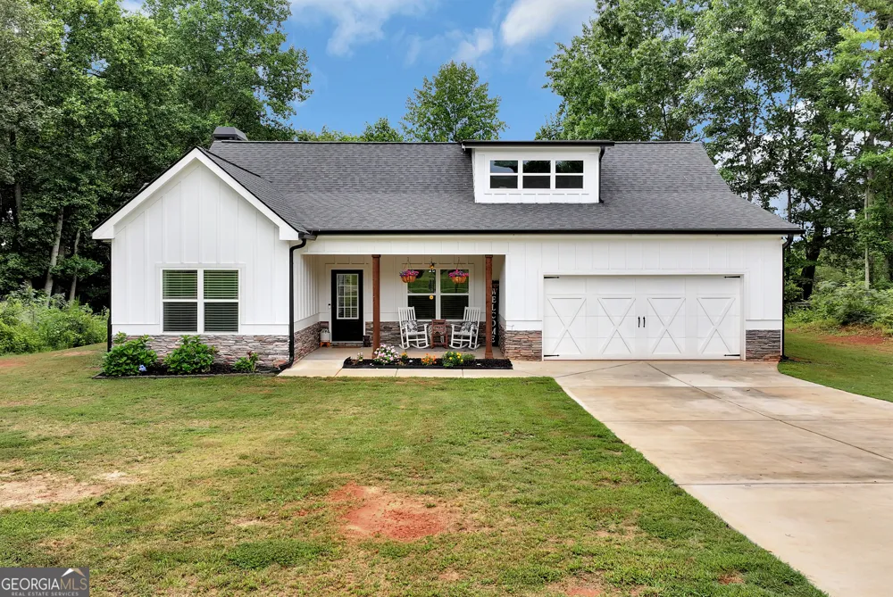 515 Forest Lake RD Pendergrass, GA 30567