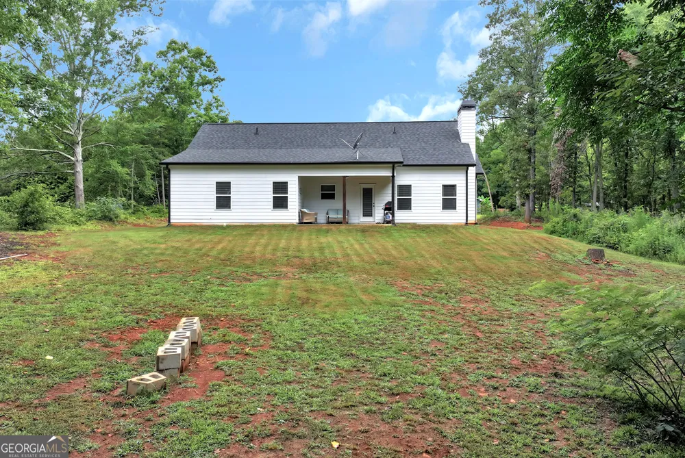 515 Forest Lake RD Pendergrass, GA 30567