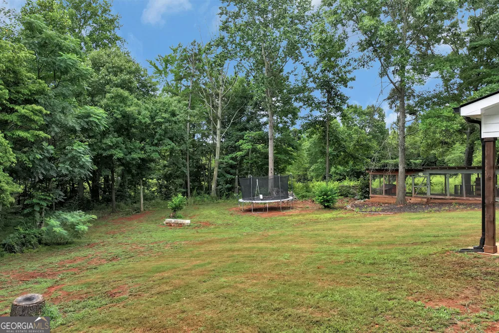 515 Forest Lake RD Pendergrass, GA 30567