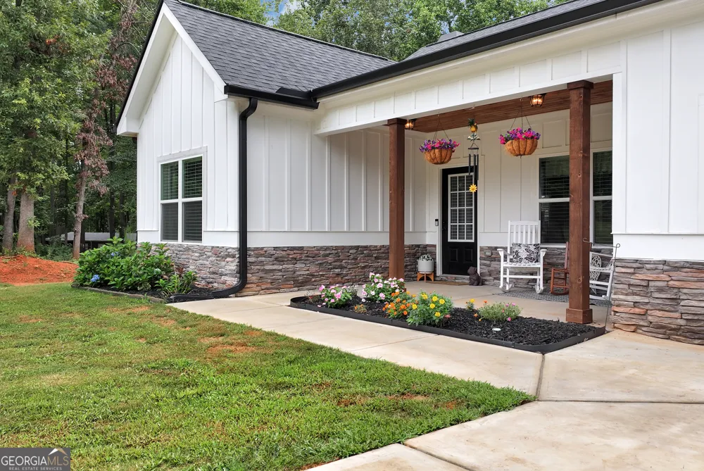 515 Forest Lake RD Pendergrass, GA 30567