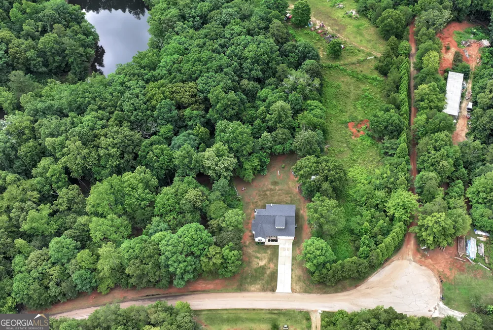 515 Forest Lake RD Pendergrass, GA 30567