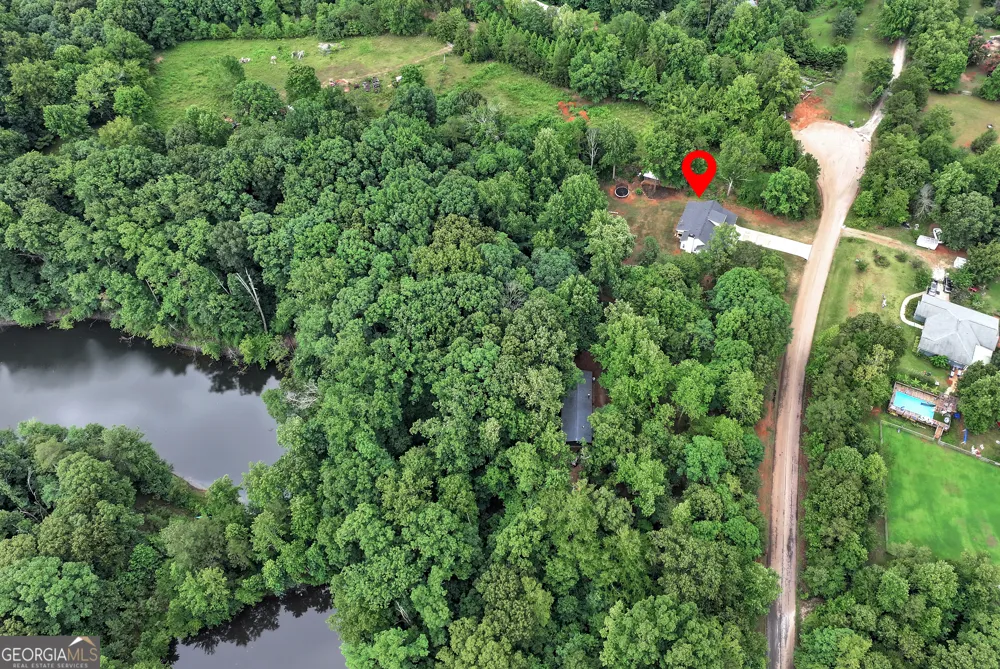 515 Forest Lake RD Pendergrass, GA 30567