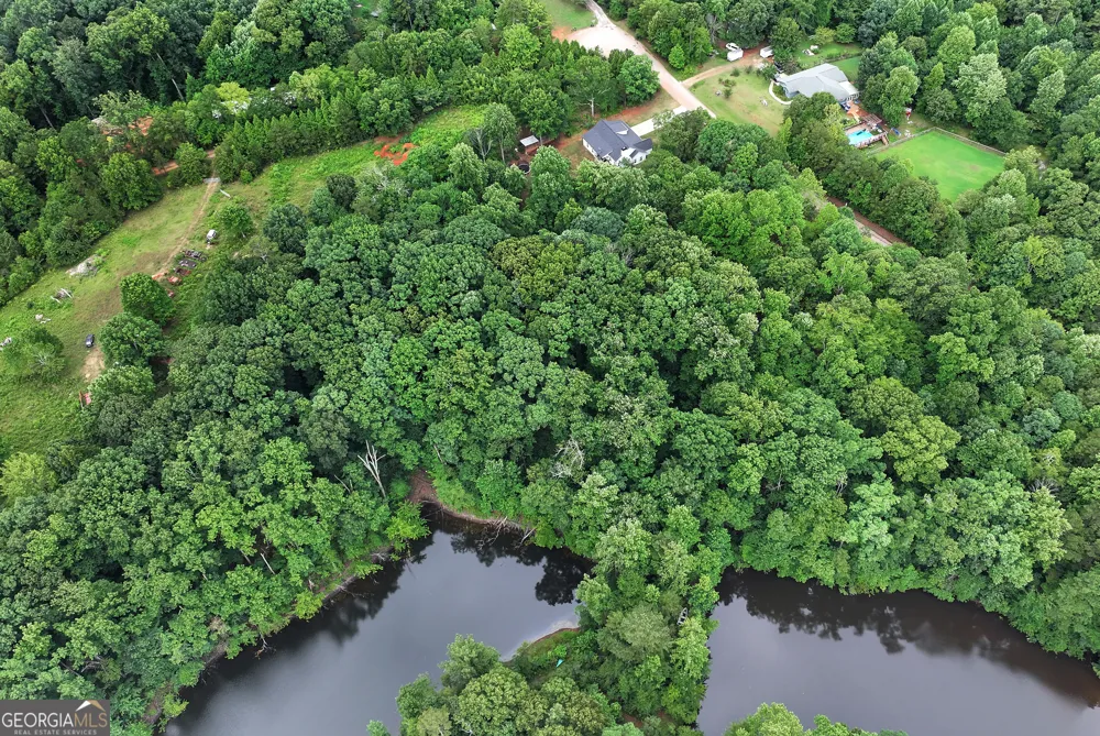515 Forest Lake RD Pendergrass, GA 30567