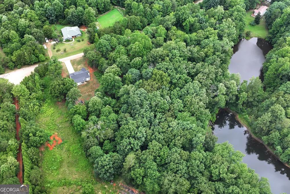 515 Forest Lake RD Pendergrass, GA 30567