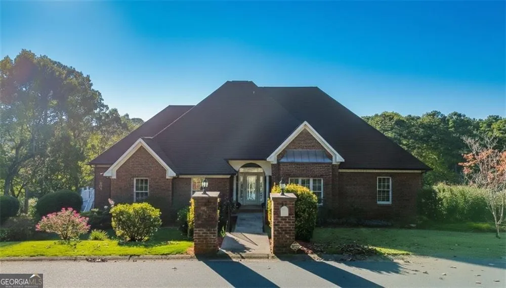 55 Rocky CIR NE White, GA 30184